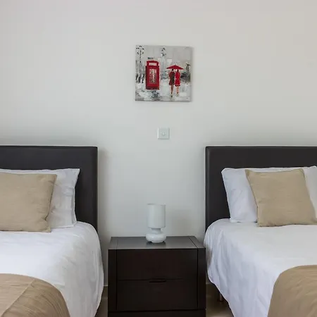 Elysia Park Aparthotel