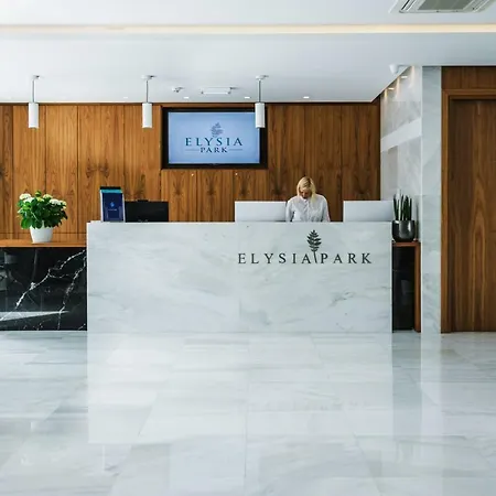 Elysia Park 4*