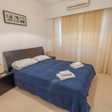 Elysia Park Aparthotel 4*