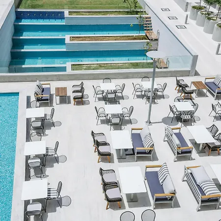 Elysia Park 4*