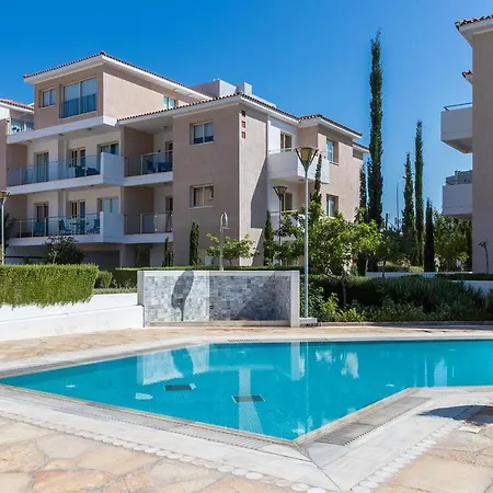 Elysia Park Aparthotel