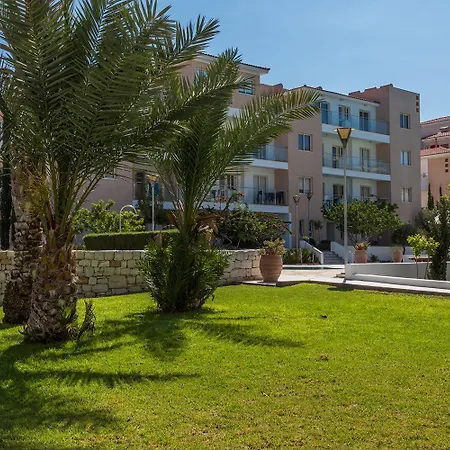 Elysia Park 4* Пафос