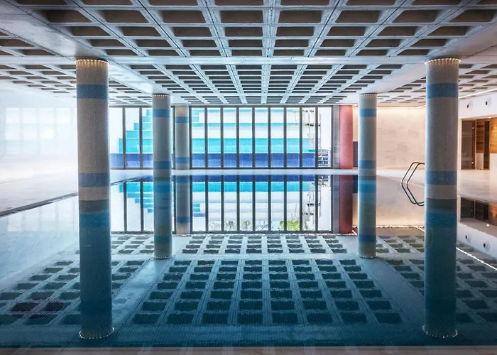 Elysia Park Апарт-отель Пафос