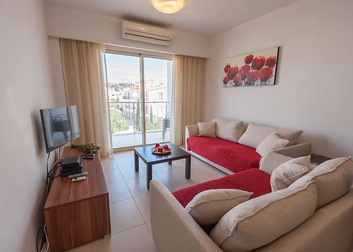 Elysia Park 4* Пафос