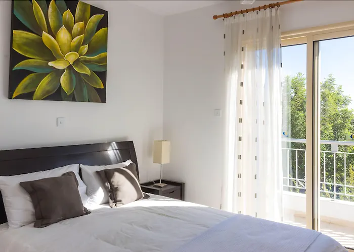 Elysia Park Aparthotel