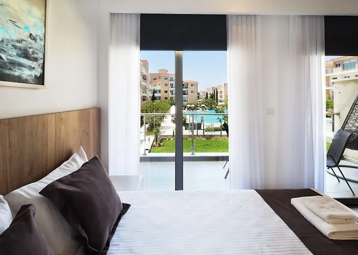 Elysia Park 4* Пафос