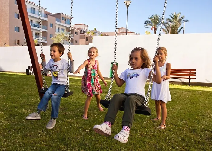 Elysia Park Apartahotel 4*