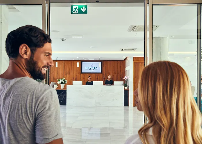 Elysia Park Aparthotel Paphos