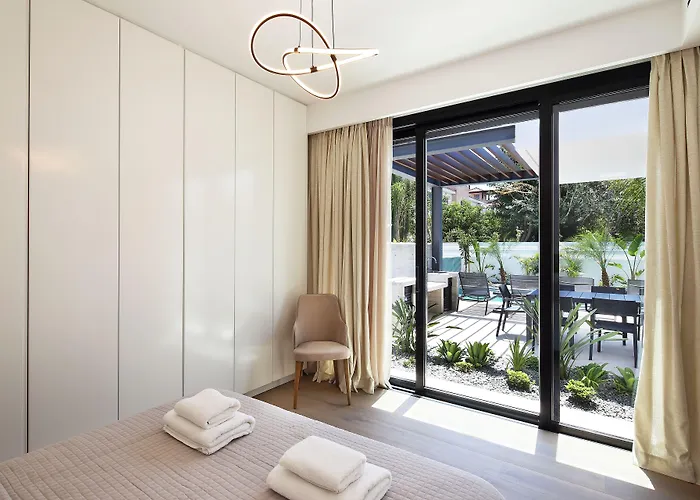 Elysia Park Apartahotel Paphos