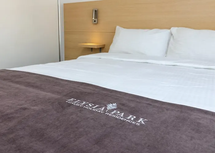 Elysia Park Aparthotel Paphos