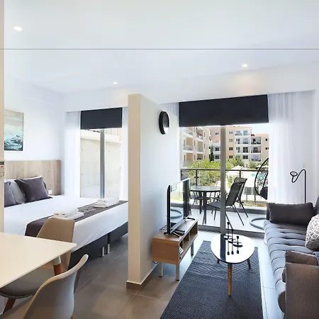 Aparthotel Elysia Park 4*