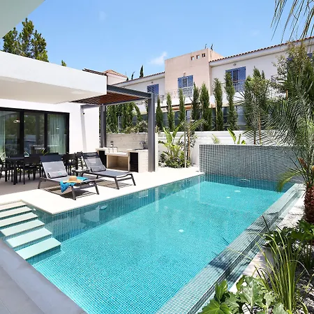 Aparthotel Elysia Park 4*