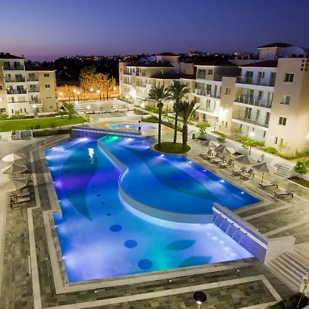 Elysia Park Aparthotel