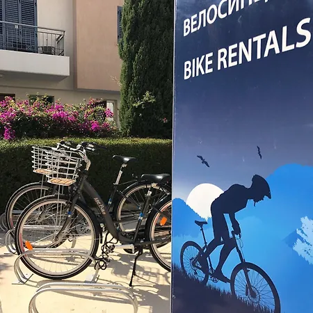 Elysia Park Aparthotel 4*