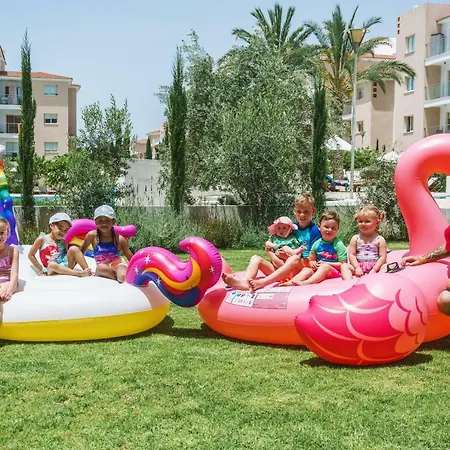 Elysia Park Aparthotel Paphos