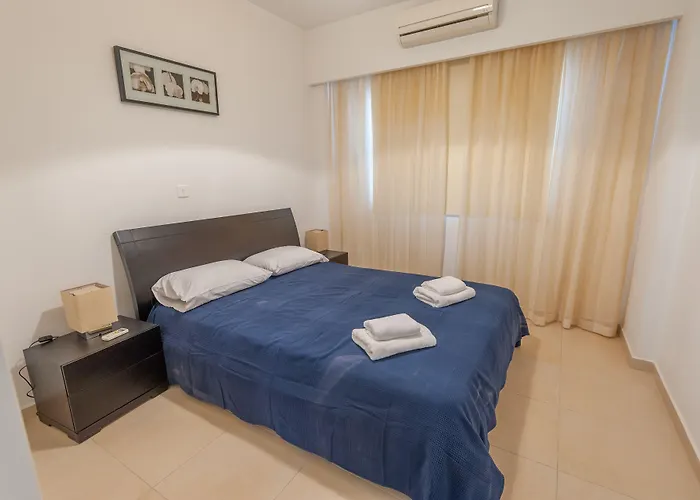 Elysia Park Apartahotel 4*