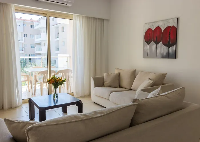 Elysia Park Apartahotel