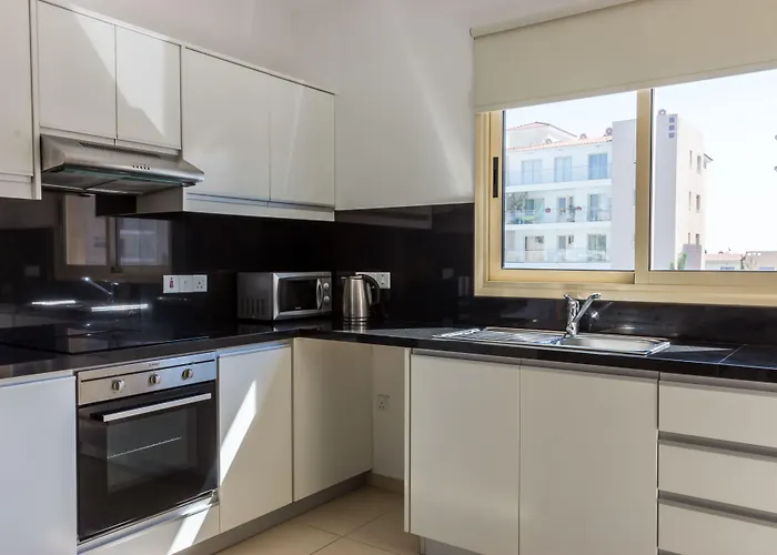 Elysia Park Apartahotel Paphos